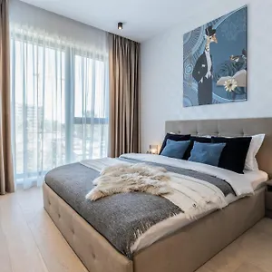 Apartament Stylish 1br With Balcony In Vibrant Business Area, Bucureşti